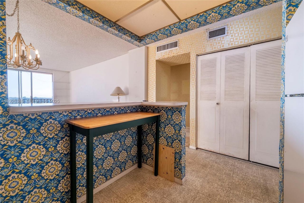 1465 NE 123rd St, Unit PH9, North Miami, FL 33161 Photo