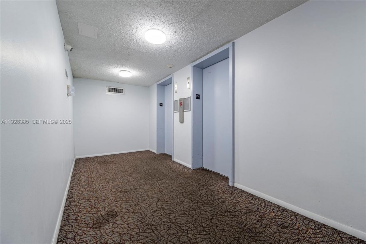 1465 NE 123rd St, Unit PH9, North Miami, FL 33161 Photo