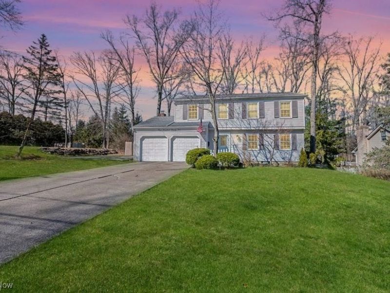 492 Hickory Hollow Drive, Canfield, OH 44406 Photo 2