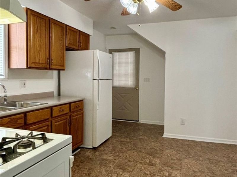 6245 S Pricetown Road, Unit D, Berlin Center, OH 44401 Photo 6