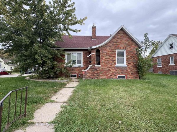 903 Kimball Avenue, Waterloo, IA 50702