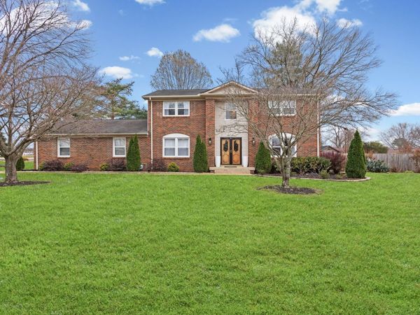 6016 Clifton Dr, Columbia, TN 38401