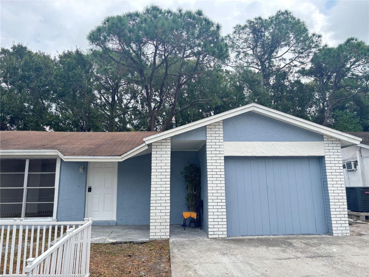 10101 Springtree Court, Tampa, FL 33615 Main Photo