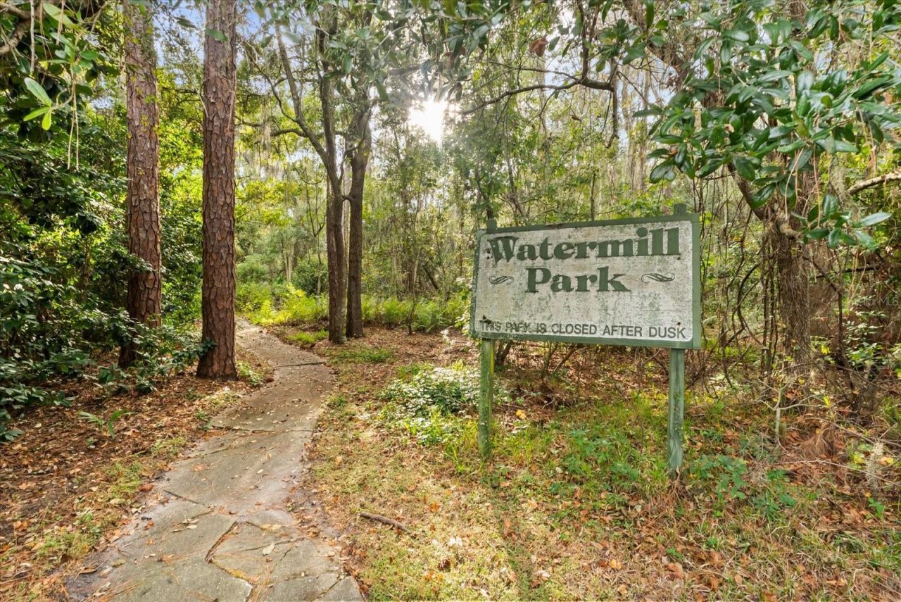 4512 Bridgewater Drive, Orlando, FL 32817 Photo