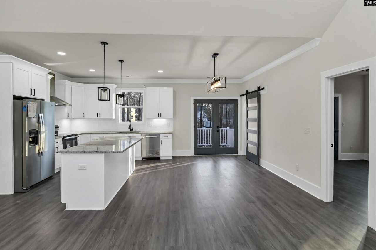 112 Pembrook Lane Photo 9