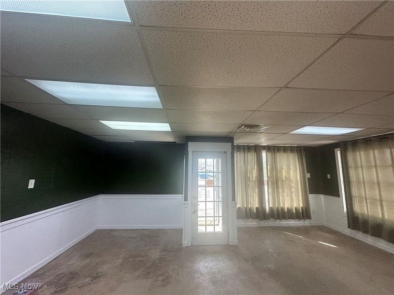 804 E Main Street, Barnesville, OH 43713 Photo 3