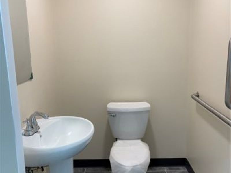 804 E Main Street, Barnesville, OH 43713 Photo 7