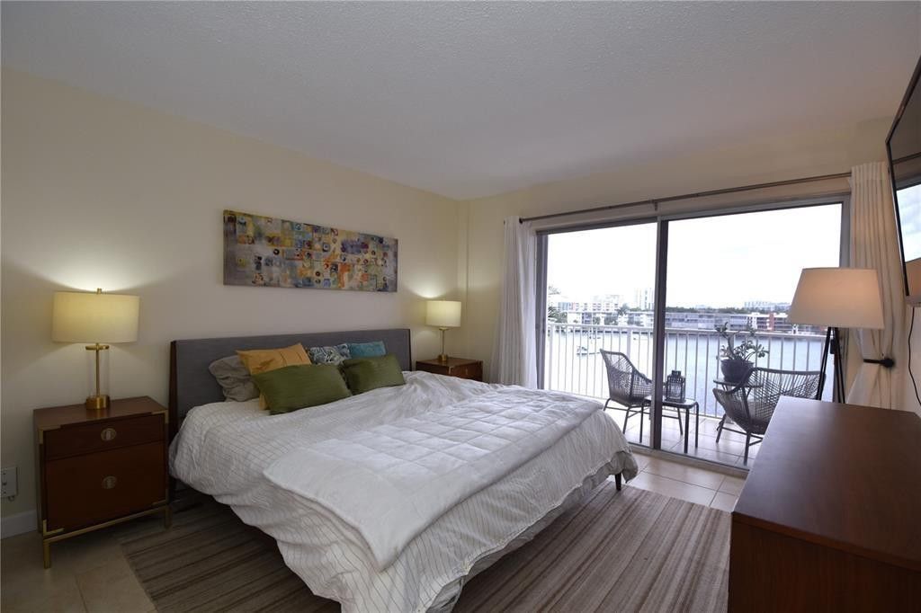 400 Golden Isles Drive, Unit 45, Hallandale Beach, FL 33009 Photo
