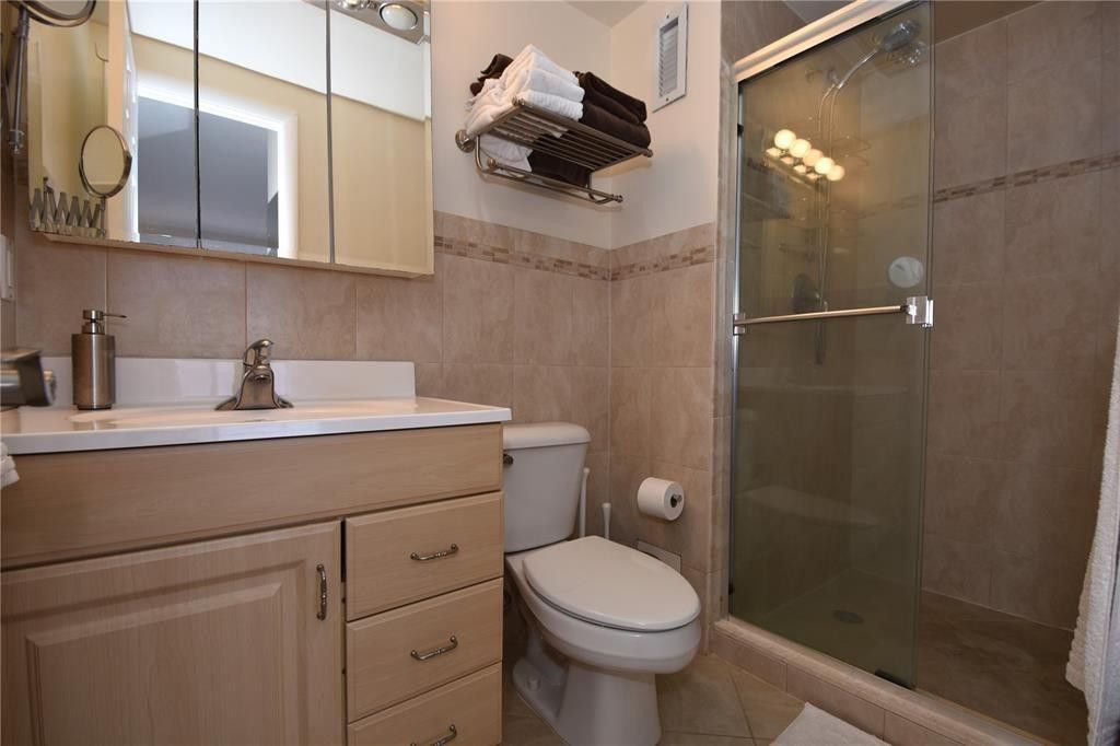 400 Golden Isles Drive, Unit 45, Hallandale Beach, FL 33009 Photo