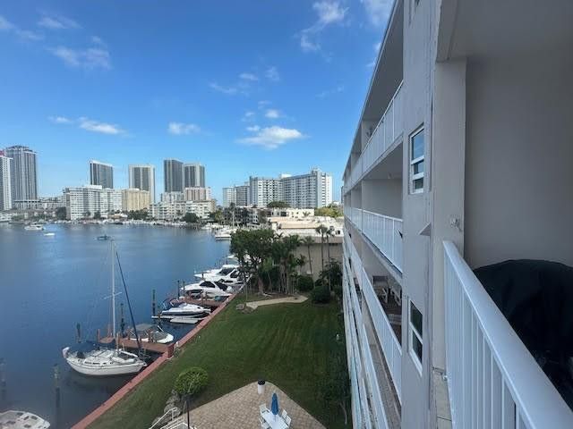 400 Golden Isles Drive, Unit 45, Hallandale Beach, FL 33009 Photo