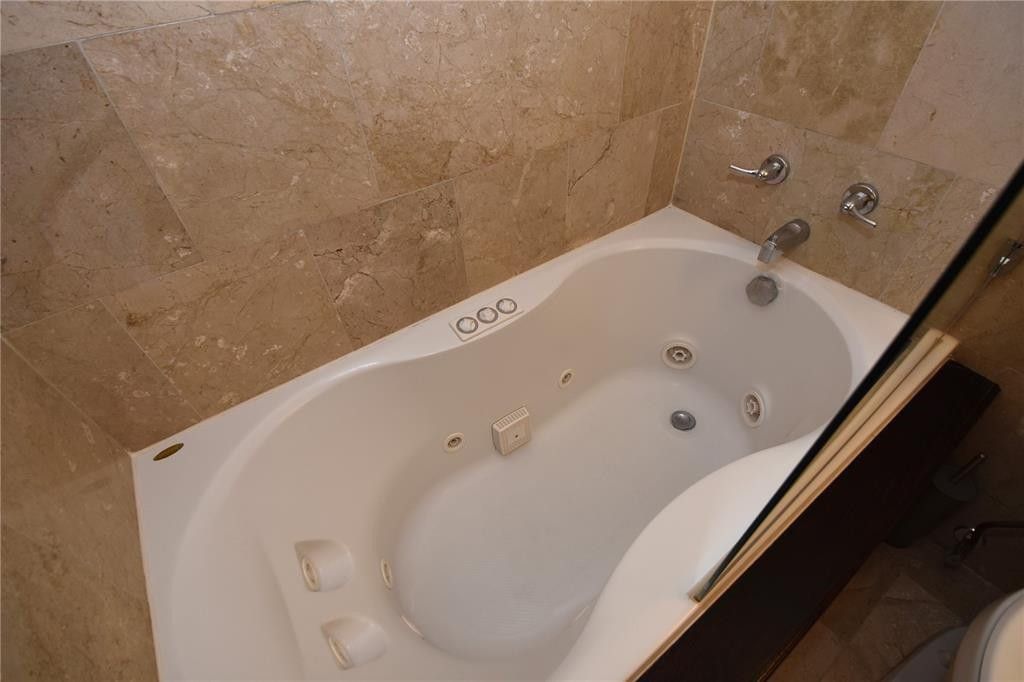 400 Golden Isles Drive, Unit 45, Hallandale Beach, FL 33009 Photo