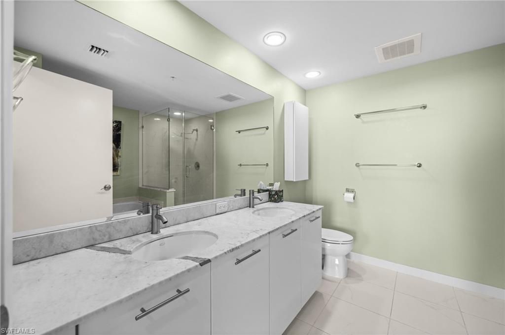 3000 Oasis Grand Blvd, Unit 2702, Fort Myers, FL 33916 Photo