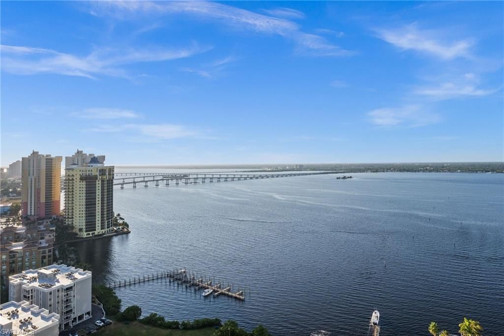 3000 Oasis Grand Blvd, Unit 2702, Fort Myers, FL 33916 Photo