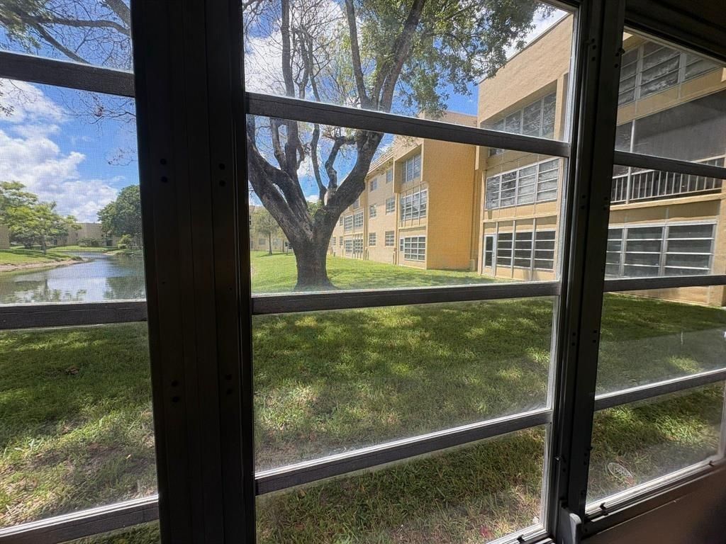 6001 NW 61st Avenue, Unit 105, Tamarac, FL 33319 Photo