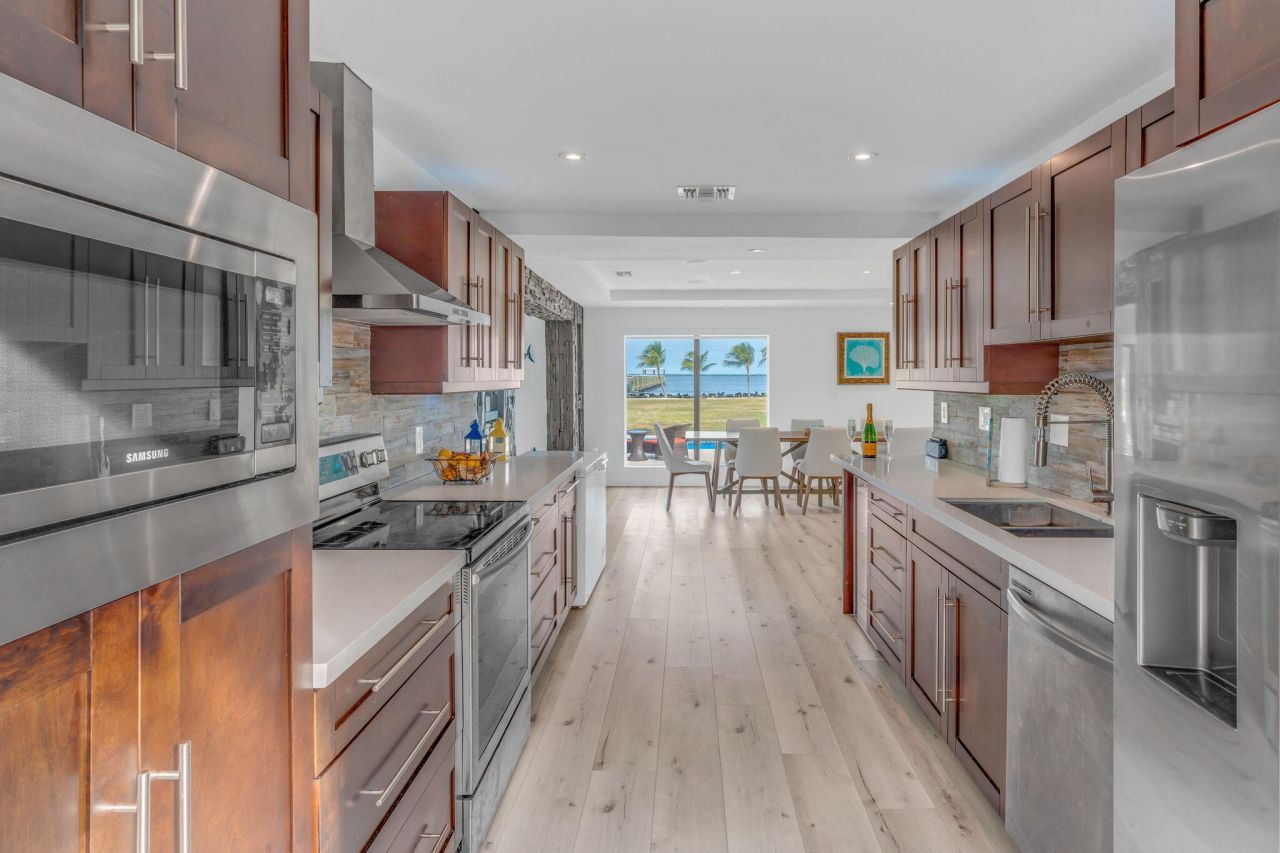 30468 Oleander Boulevard, Big Pine Key, FL 33043 Photo