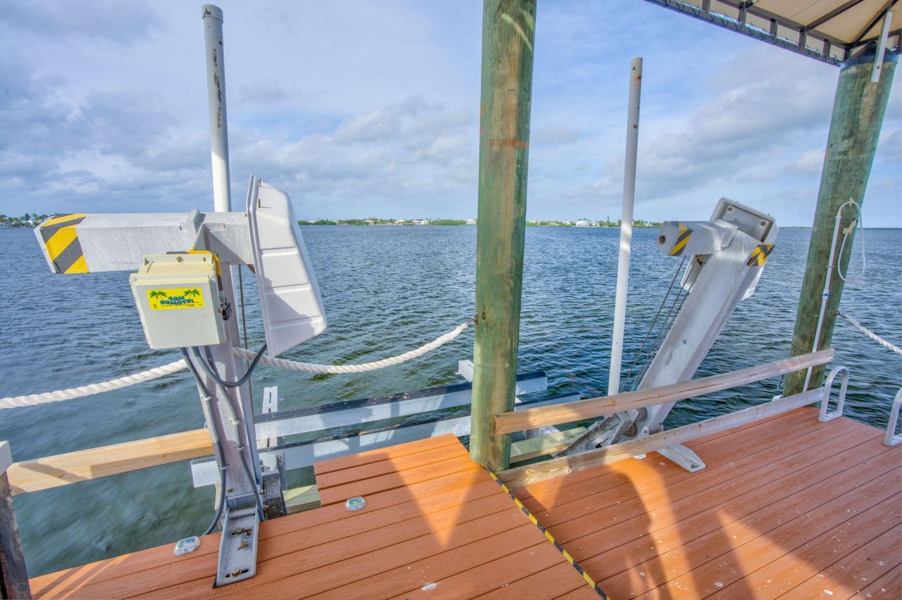 30468 Oleander Boulevard, Big Pine Key, FL 33043 Photo