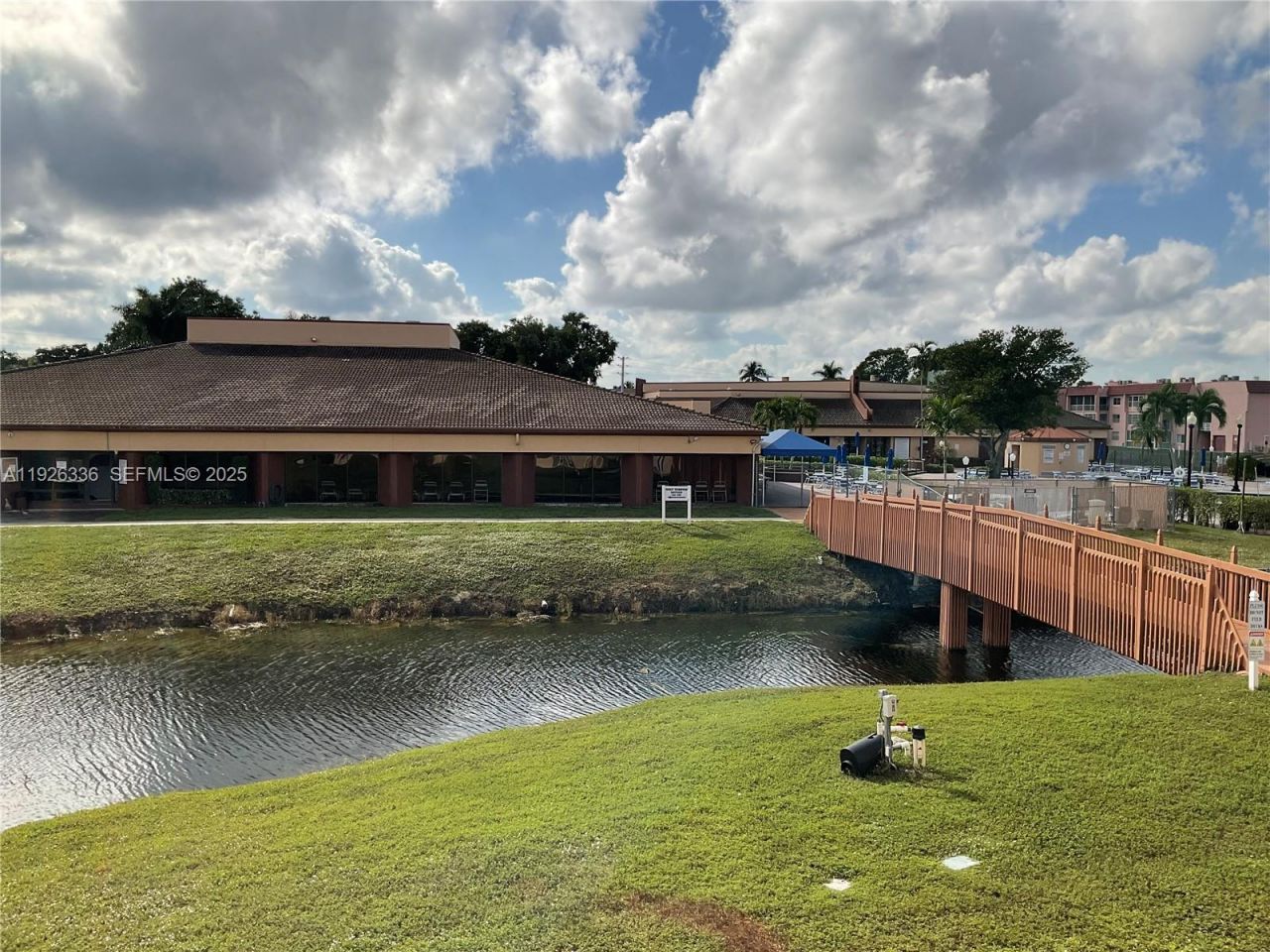 9201 Sunrise Lakes Blvd, Unit 205, Sunrise, FL 33322 Photo