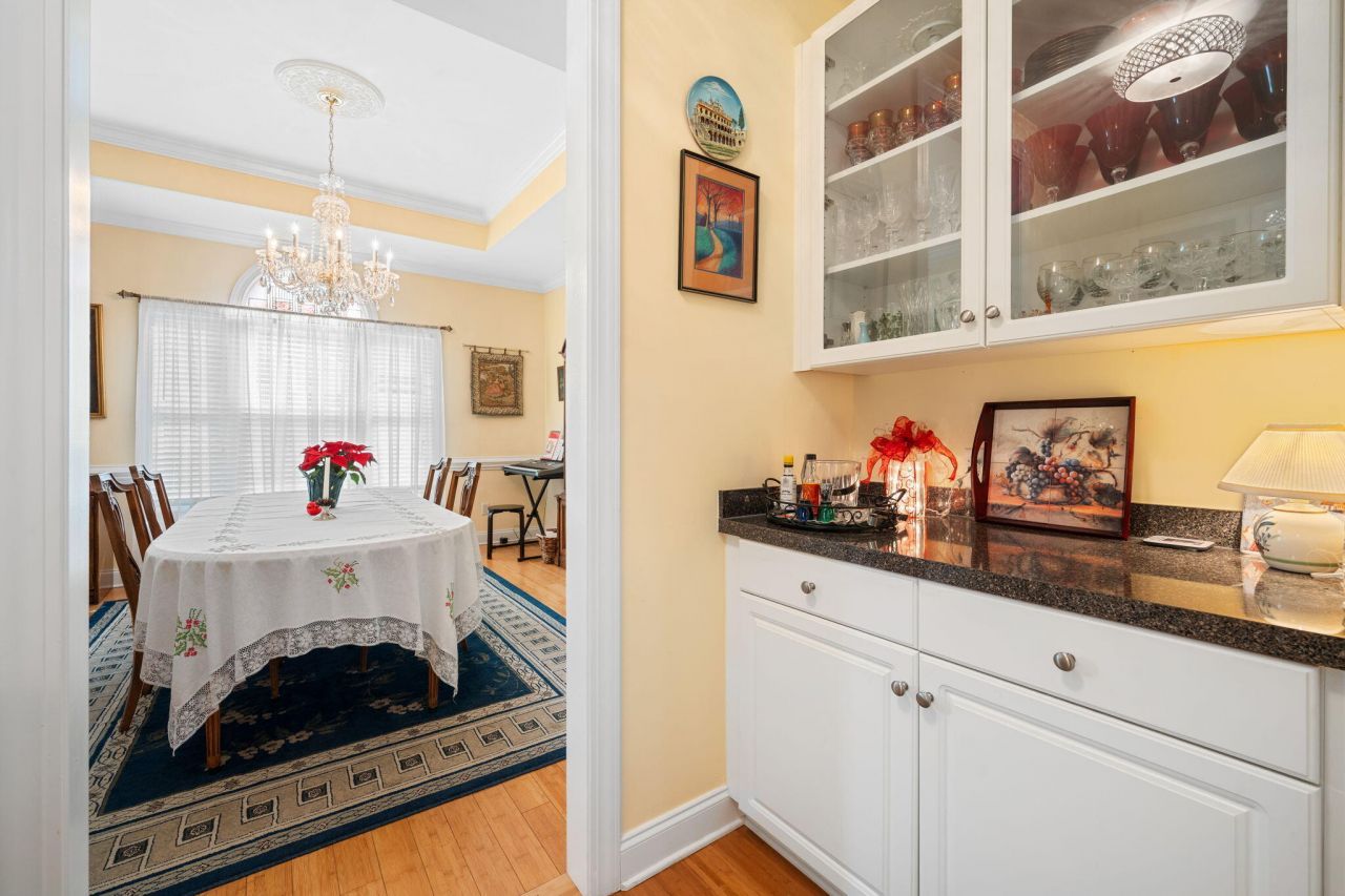 842 Captain Toms Crossing Photo 22