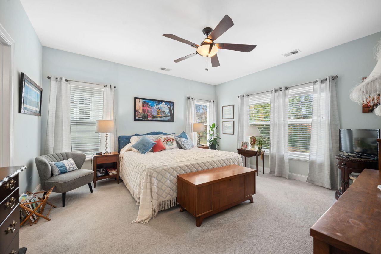 842 Captain Toms Crossing Photo 25