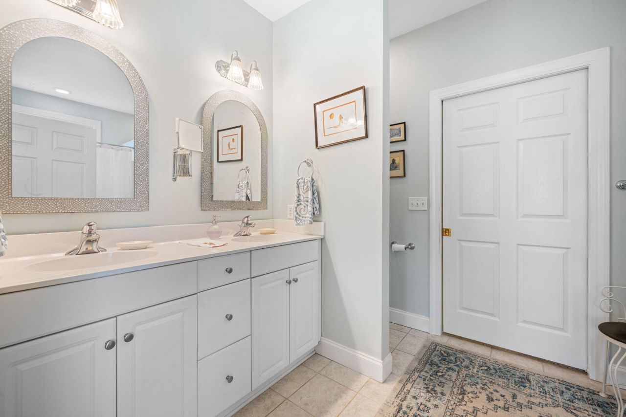 842 Captain Toms Crossing Photo 26