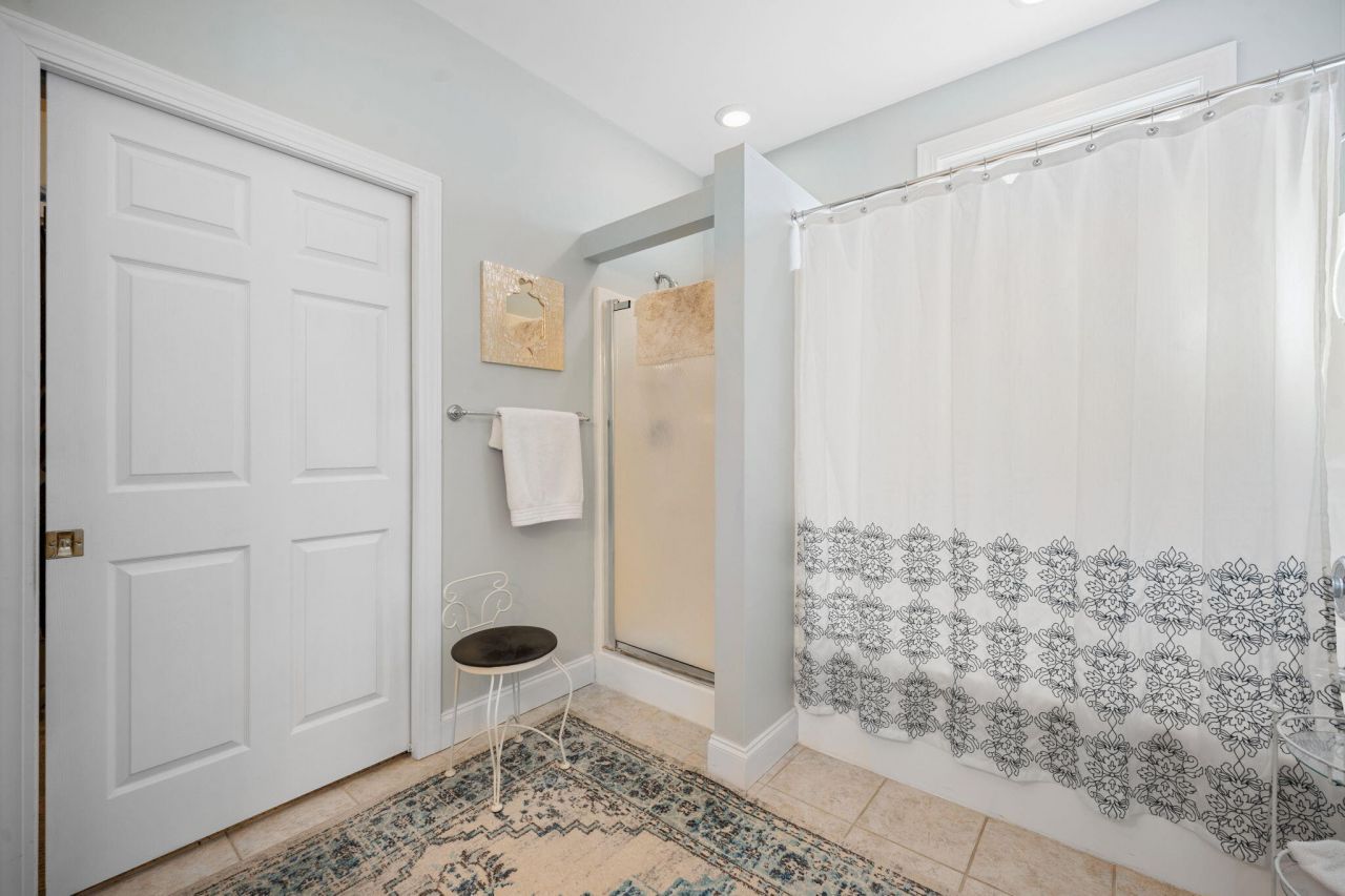 842 Captain Toms Crossing Photo 27