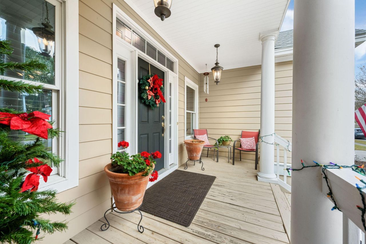 842 Captain Toms Crossing Photo 6