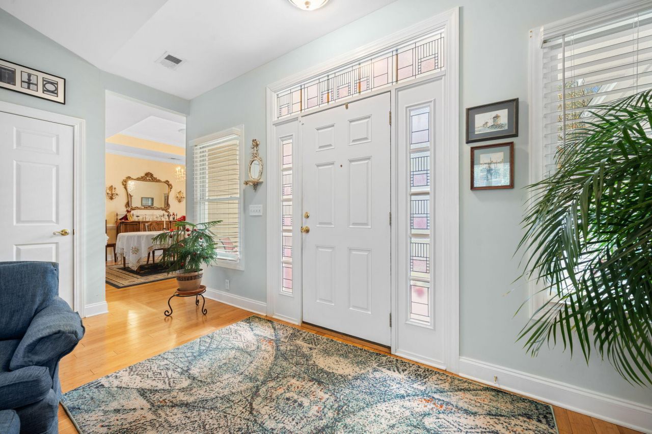 842 Captain Toms Crossing Photo 7