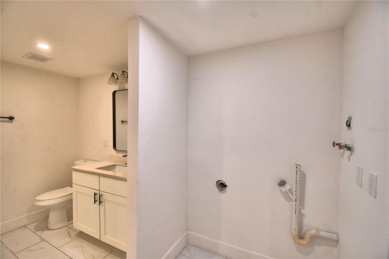 906 Lake Jessie Drive, Winter Haven, FL 33881 Photo