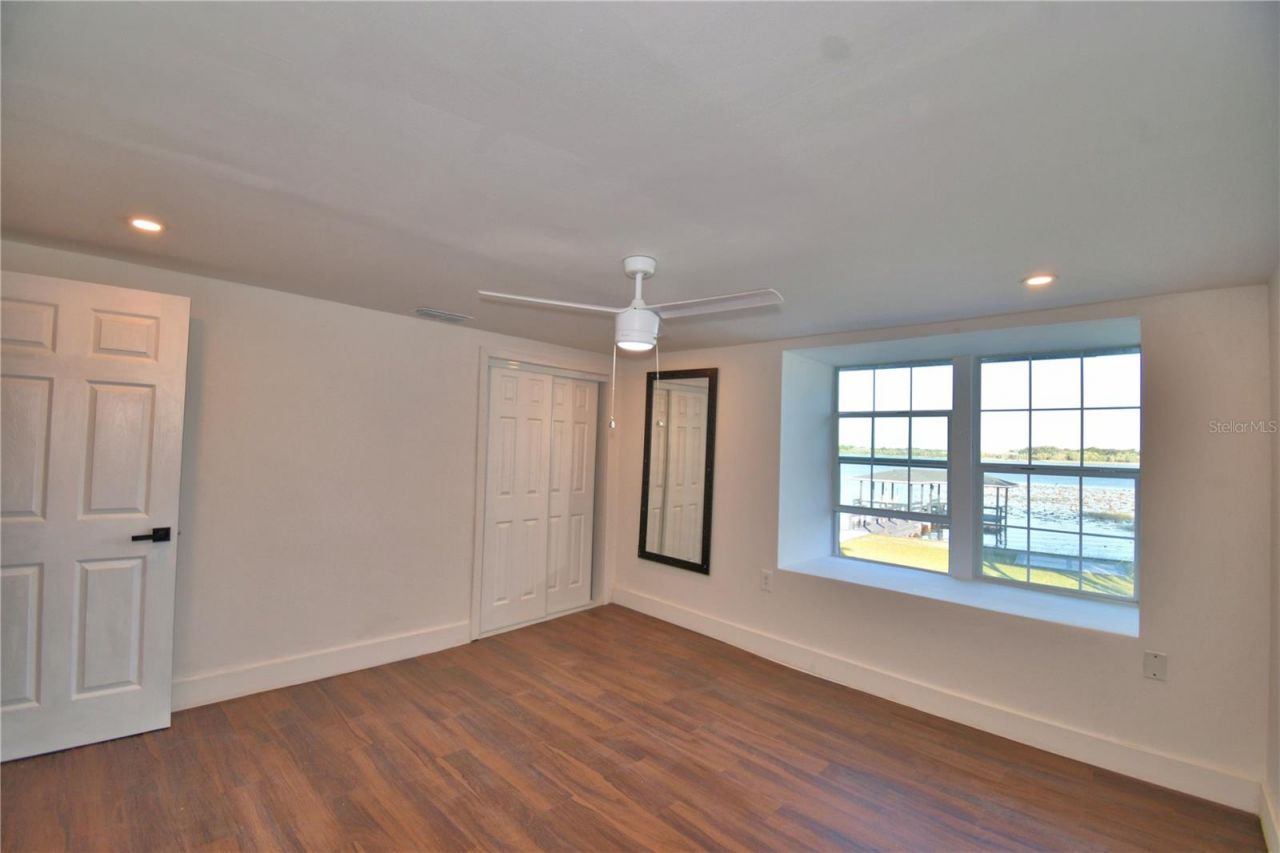 906 Lake Jessie Drive, Winter Haven, FL 33881 Photo