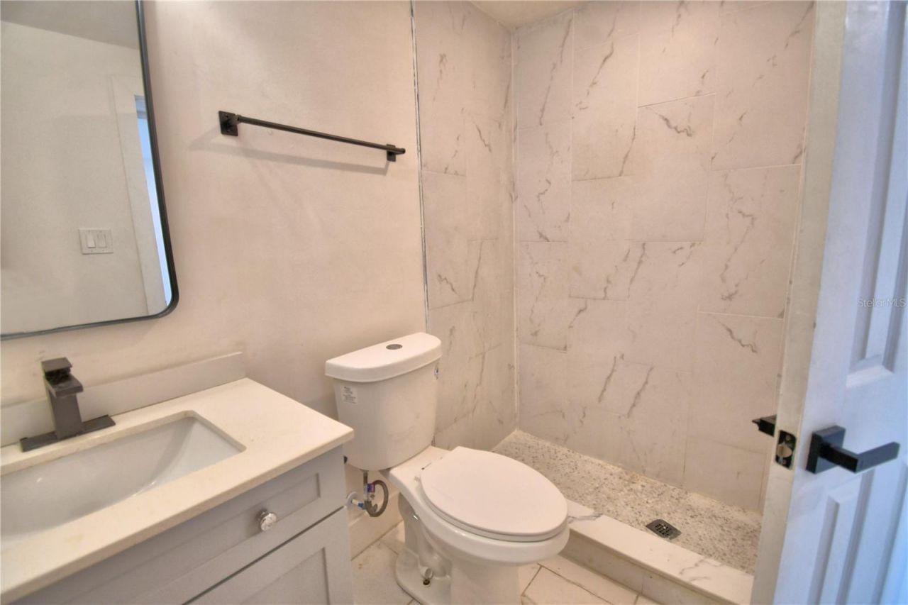 906 Lake Jessie Drive, Winter Haven, FL 33881 Photo