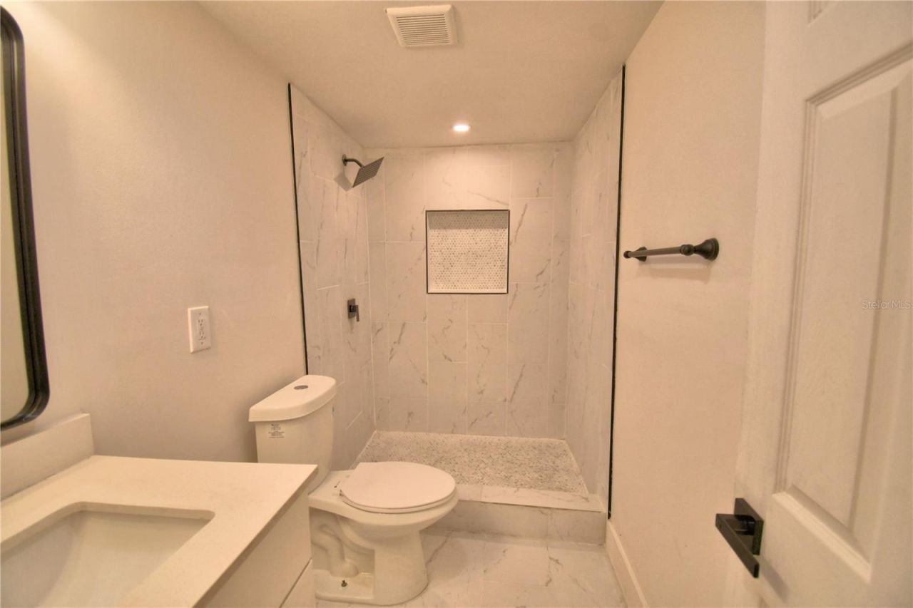 906 Lake Jessie Drive, Winter Haven, FL 33881 Photo