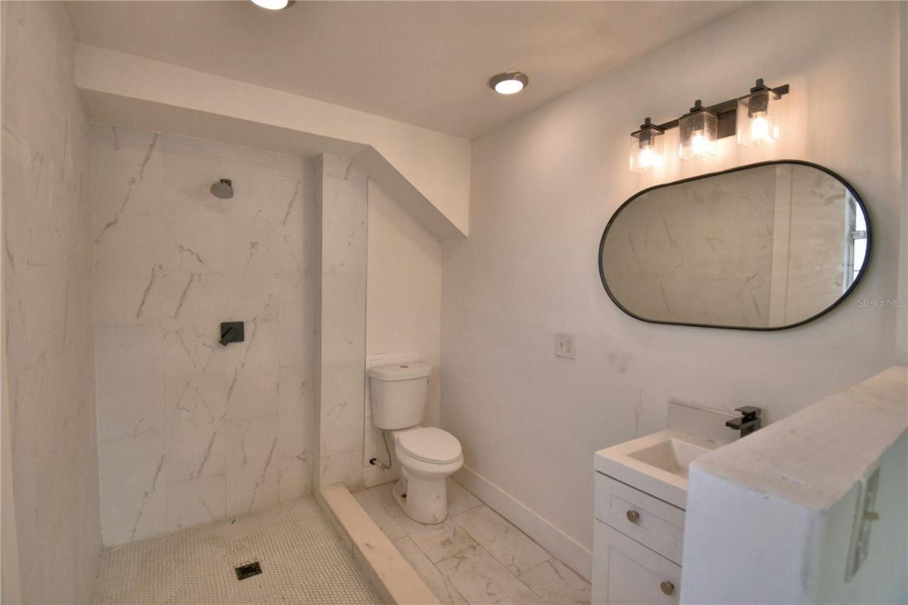 906 Lake Jessie Drive, Winter Haven, FL 33881 Photo