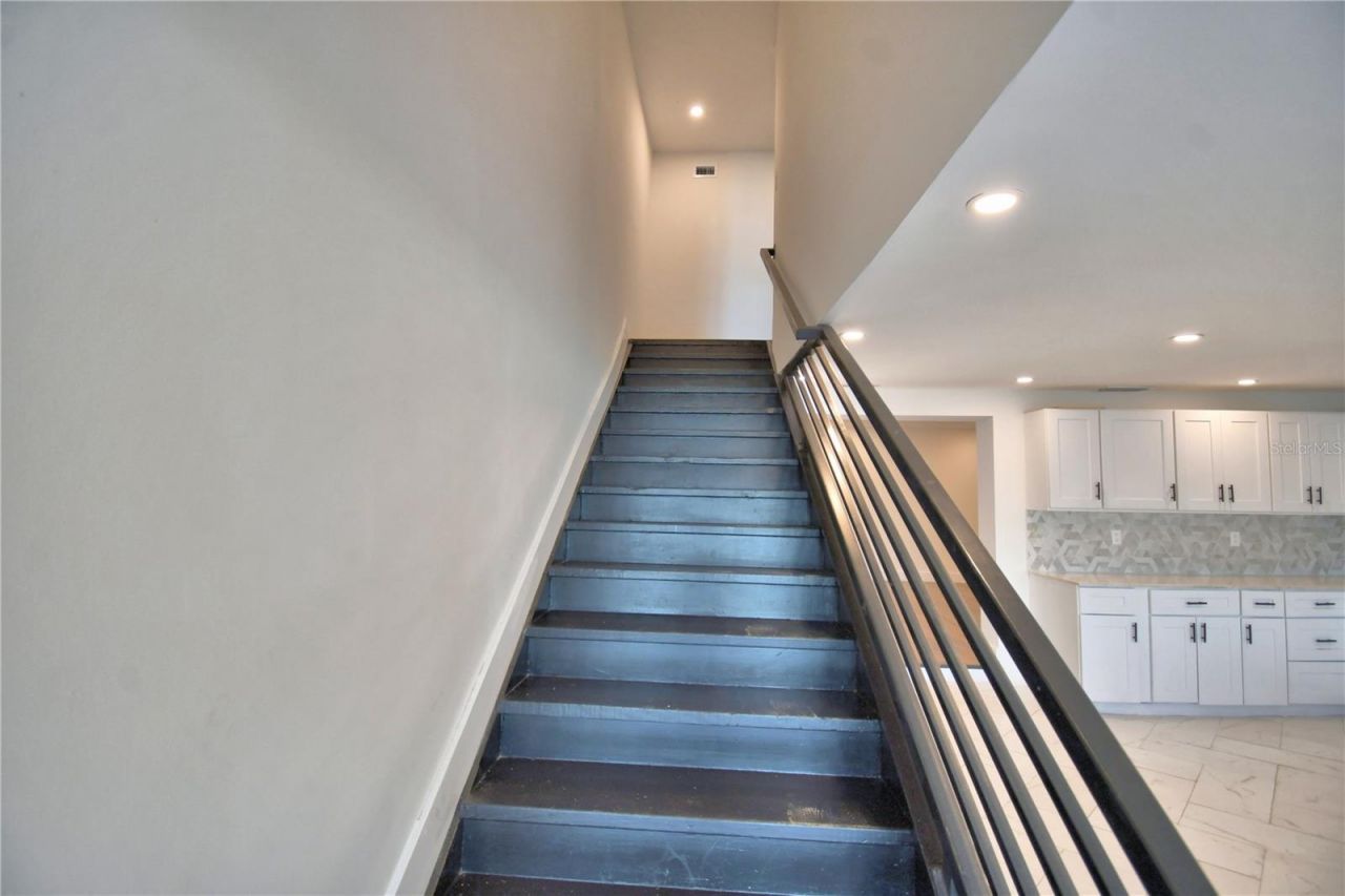 906 Lake Jessie Drive, Winter Haven, FL 33881 Photo