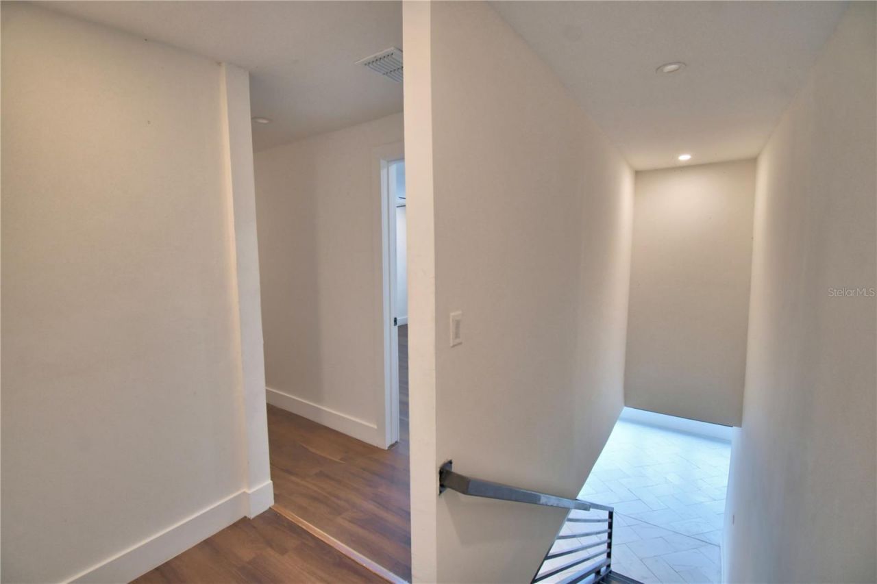 906 Lake Jessie Drive, Winter Haven, FL 33881 Photo