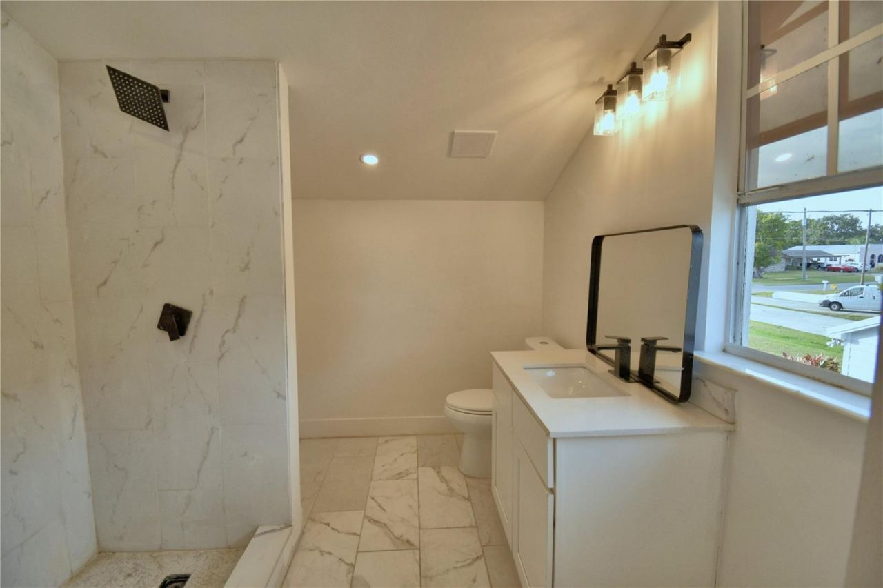 906 Lake Jessie Drive, Winter Haven, FL 33881 Photo