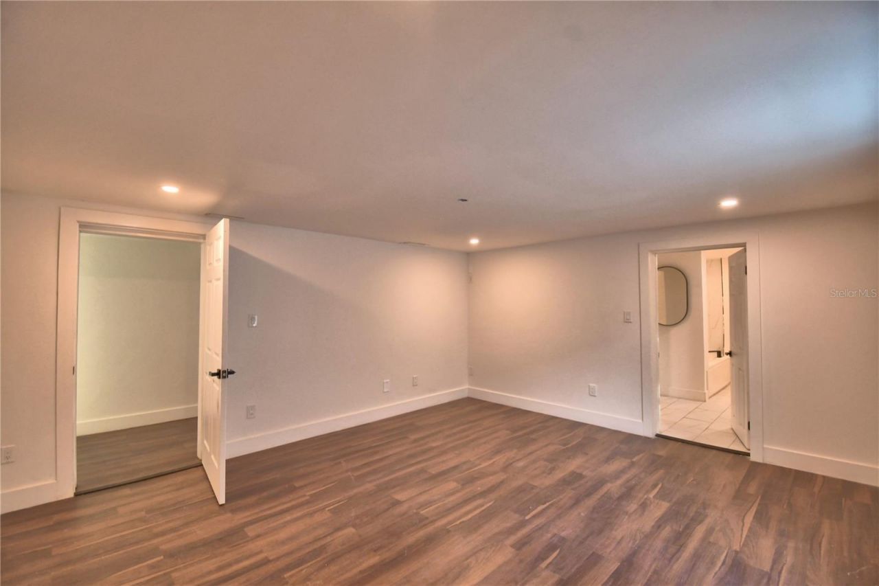 906 Lake Jessie Drive, Winter Haven, FL 33881 Photo