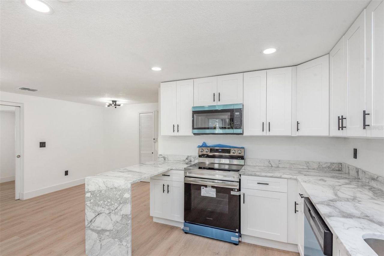 112 New Hampshire Street, Edgewater, FL 32132 Photo