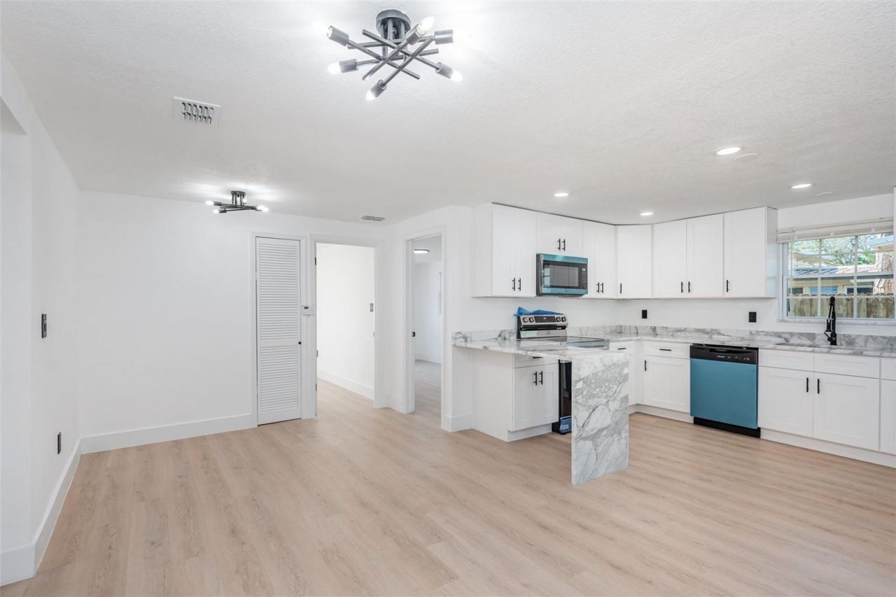 112 New Hampshire Street, Edgewater, FL 32132 Photo