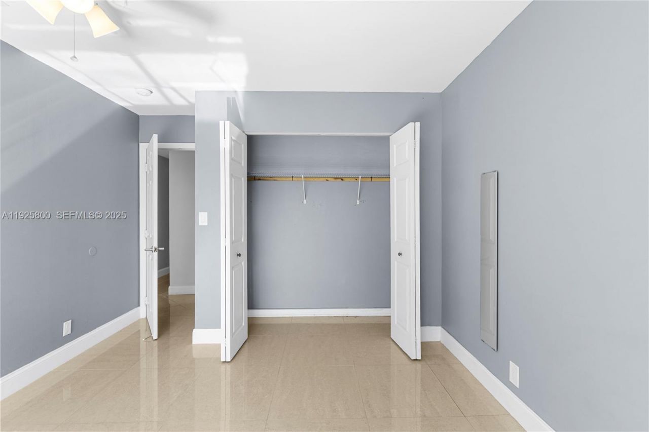 120 SW 96th Ter, Unit 204, Plantation, FL 33324 Photo