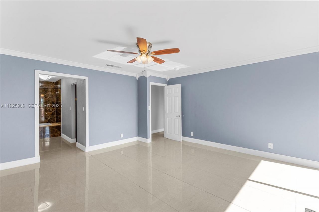 120 SW 96th Ter, Unit 204, Plantation, FL 33324 Photo