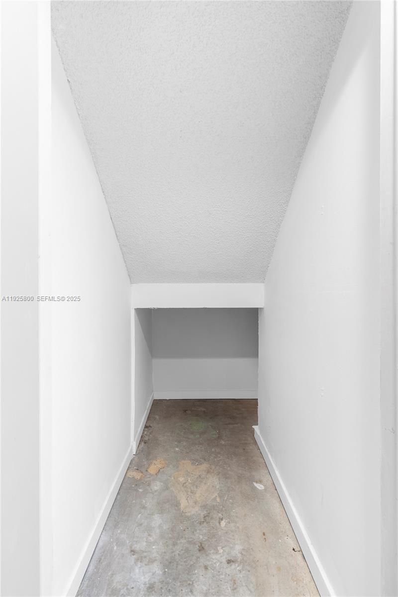 120 SW 96th Ter, Unit 204, Plantation, FL 33324 Photo