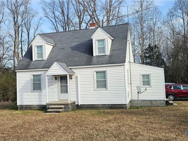 1889 Richmond Highway , Tappahannock, VA 22560