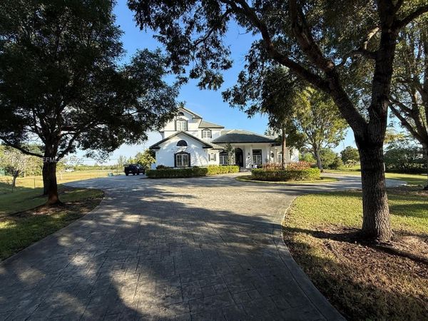 20401 SW 48th Pl, Southwest Ranches, FL 33332