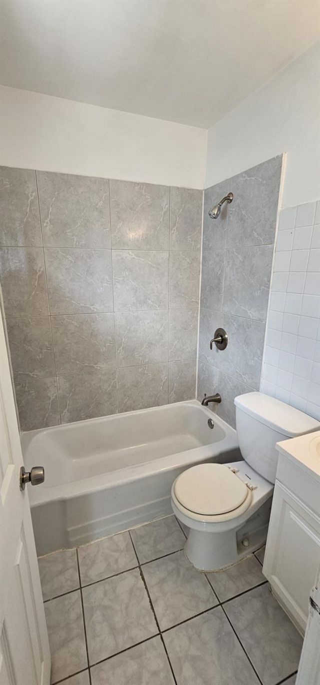 2211 Lincoln Street, Unit 11, Hollywood, FL 33020 Photo