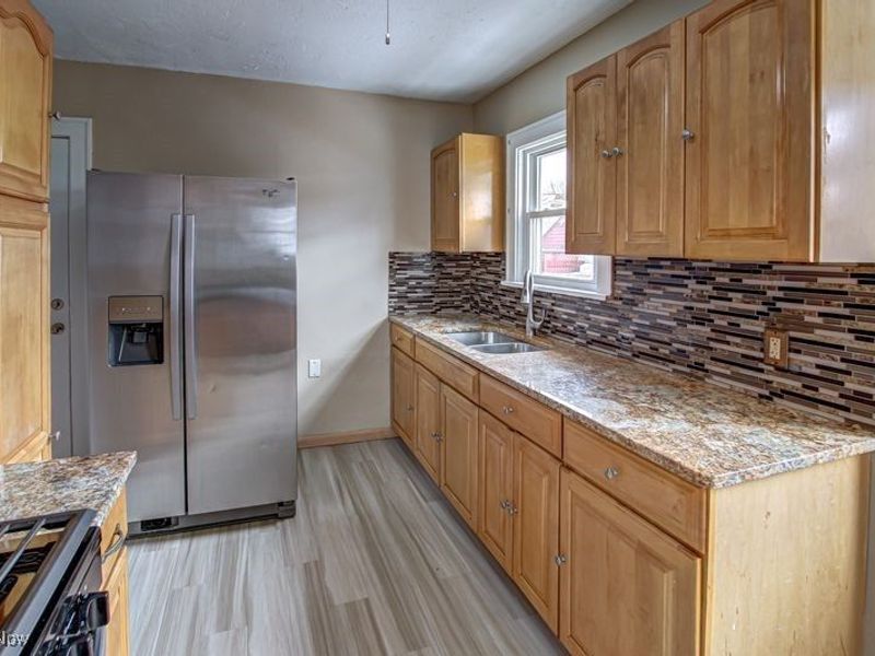 3605 Warren Road, Cleveland, OH 44111 Photo 12