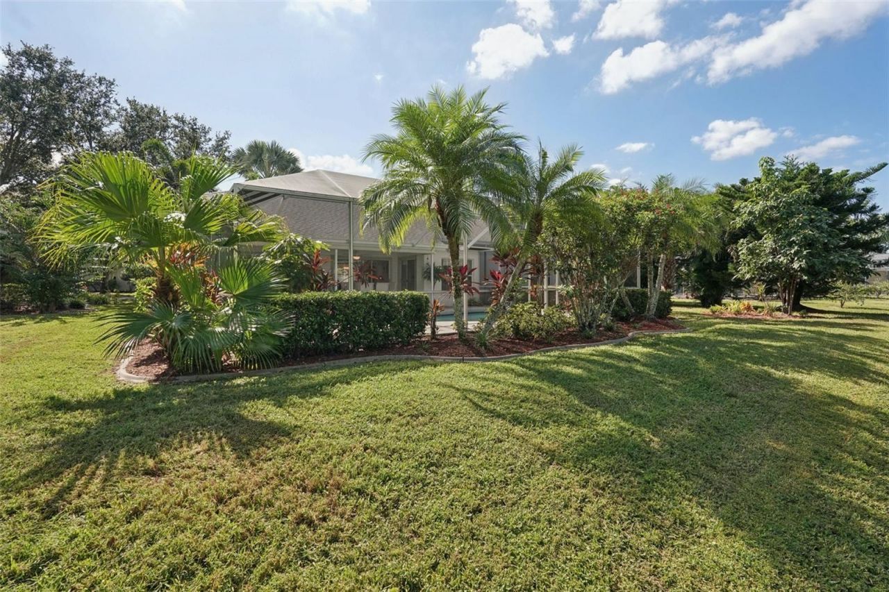 3817 Garden Lakes Estates Drive, Bradenton, FL 34203 Photo
