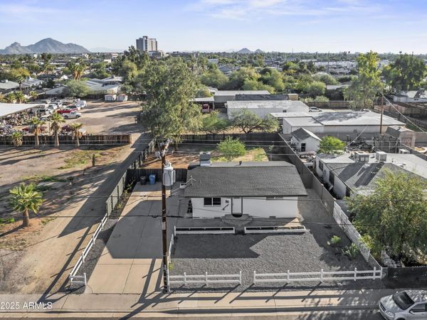 2621 N 14TH Street, Phoenix, AZ 85006