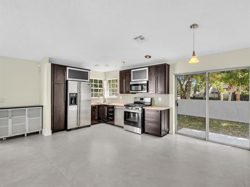 13400 NW 5th Court, Plantation, FL 33325 Photo