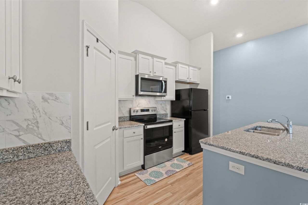 1852 Melville Ct. Photo 11