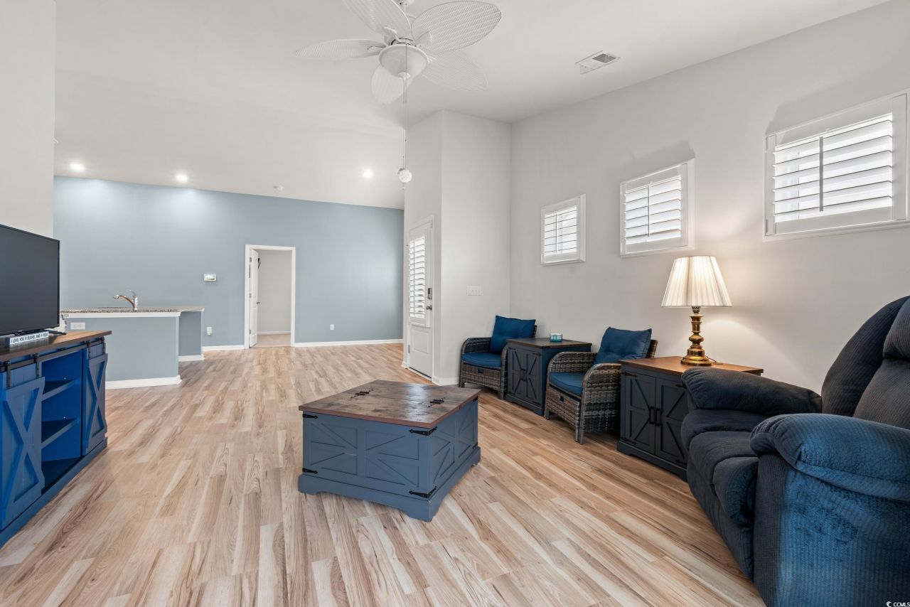 1852 Melville Ct. Photo 7